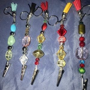 Long nail credit card holder